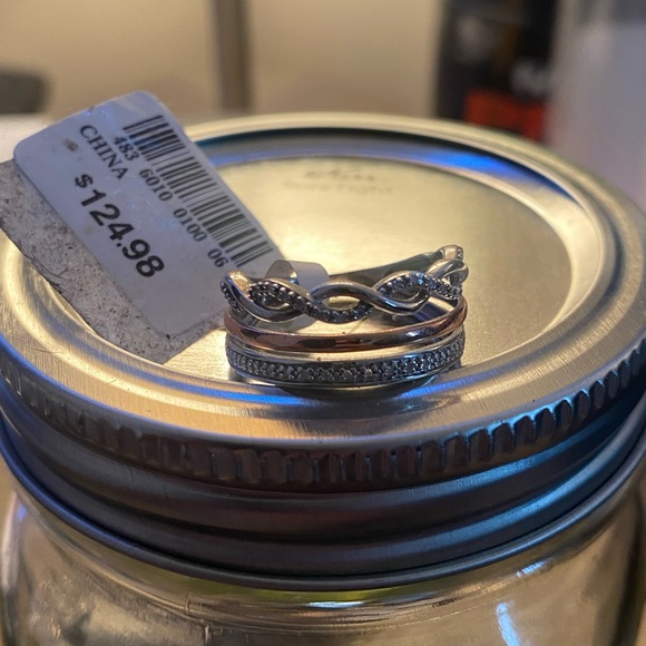 Female rings - Picture 14 of 14